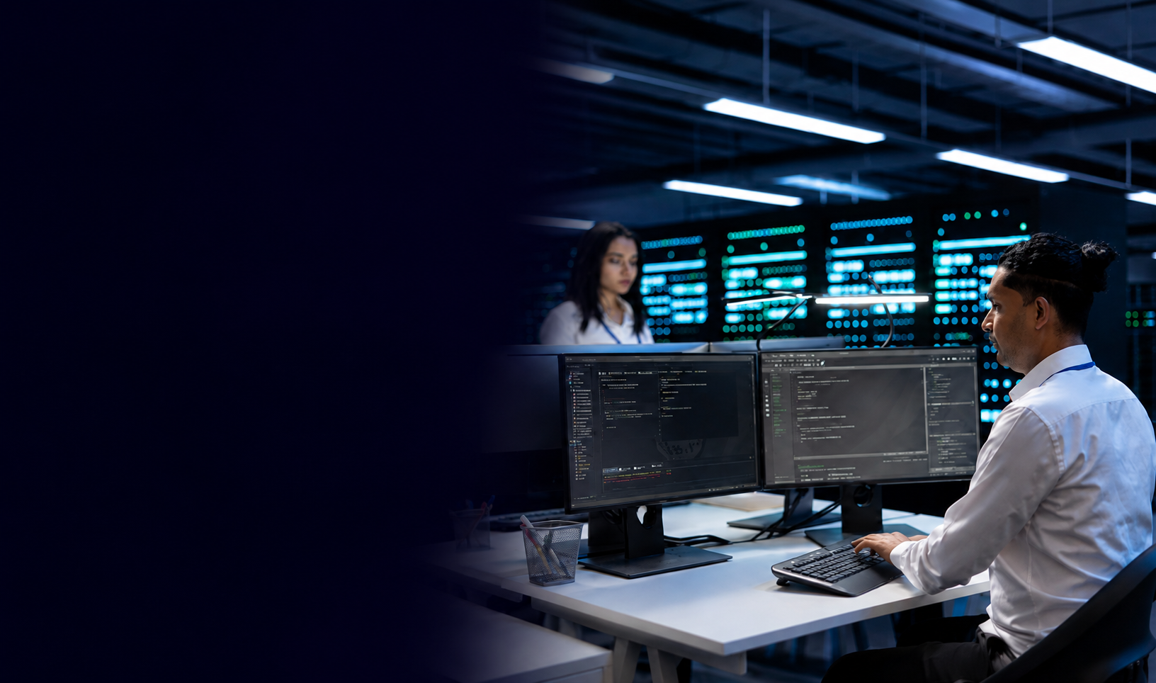 Managed SOC services: Cylentrix security analysts monitoring threats in a 24/7 security operations centre